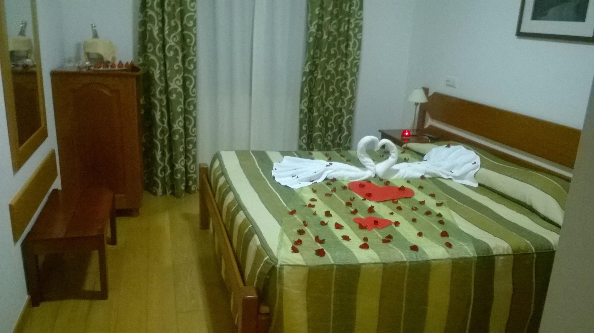 Hotel Albergaria Senhora Do Espinheiro Seia Esterno foto